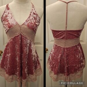 Free People Dusty Rose Mauve Crushed Velvet Babydoll Fairy Cami Top w Lace Trim.